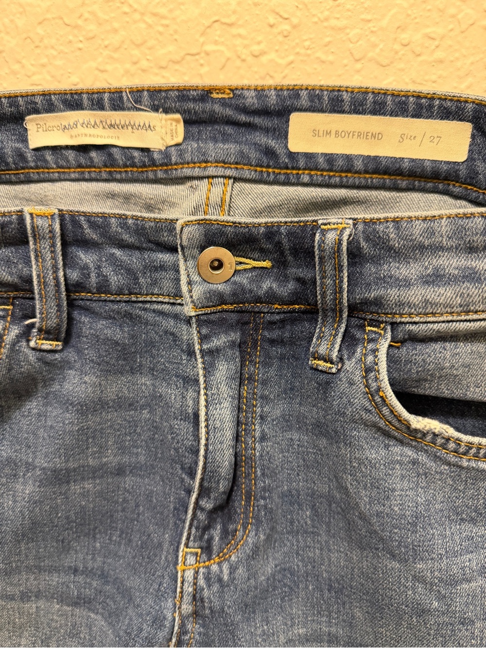 Pilcro Slim Boyfriend Jeans Size 27